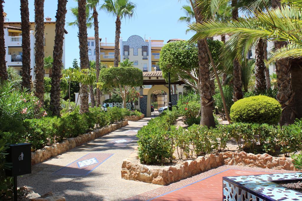 Aldea Del Mar Apartment Torrevieja Ngoại thất bức ảnh